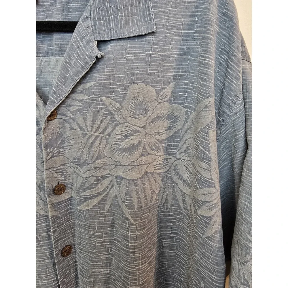 Tommy Bahama good used